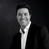 https://rotaryclubdecuritiba.com.br/wp-content/uploads/2026/06/gutosilva-160x160.webp