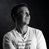 https://rotaryclubdecuritiba.com.br/wp-content/uploads/2026/06/leonknopfholtz-160x160.webp